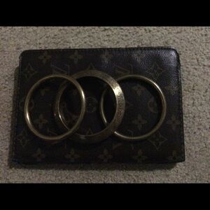 Tan bangle. Cute for special Occasion 👌